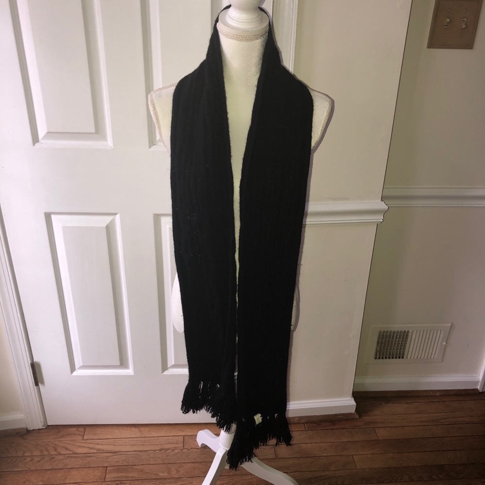 Black knitted scarf